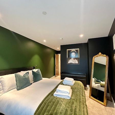 Апартаменты The Midnight Garden Escape At Ryedale House Йорк Экстерьер фото