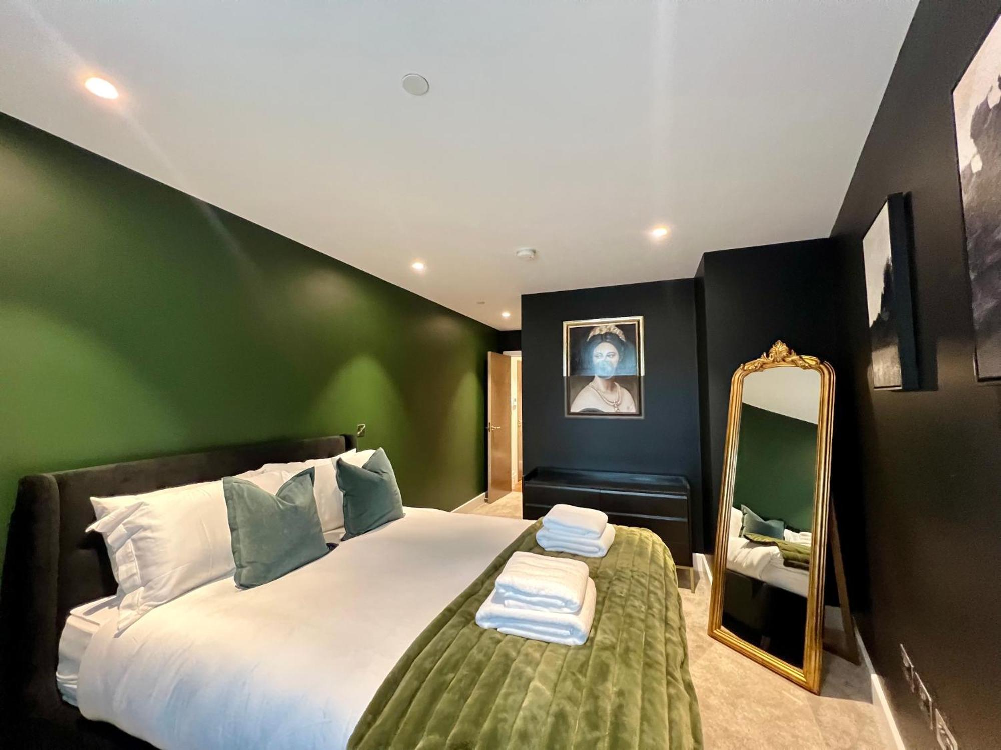 Апартаменты The Midnight Garden Escape At Ryedale House Йорк Экстерьер фото